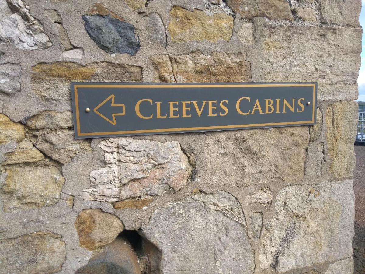 Cleeves Cabins Ailsa Luxury Lodge With Hot Tub Dalry  Екстериор снимка